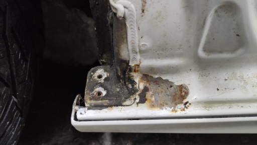 Повреждения кузова