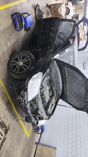 Вытягивание кузова автомобиля Вытягивание кузова автомобиля